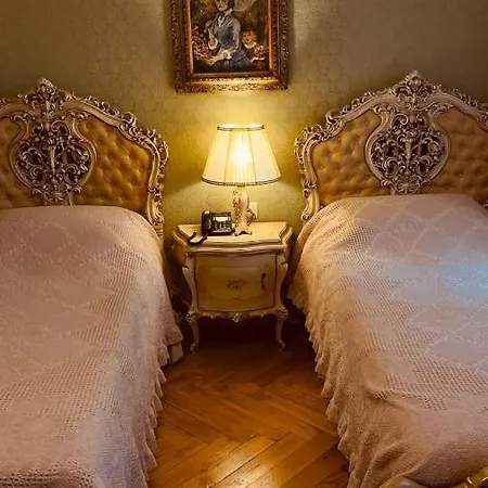 Castle Konti מלון Vasqarr