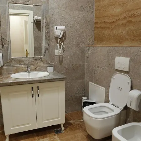 호텔 Castle Konti 4*