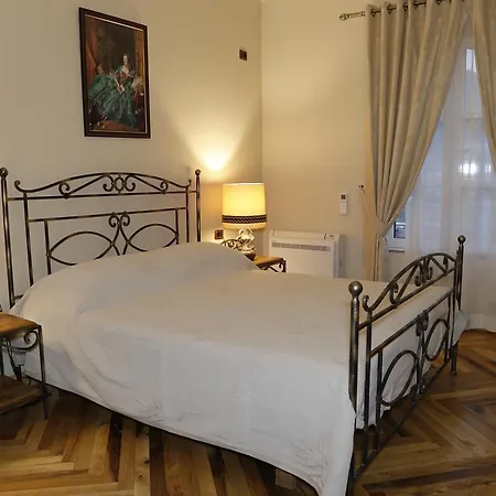 Castle Konti מלון 4*