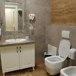 Otel Castle Konti 4*